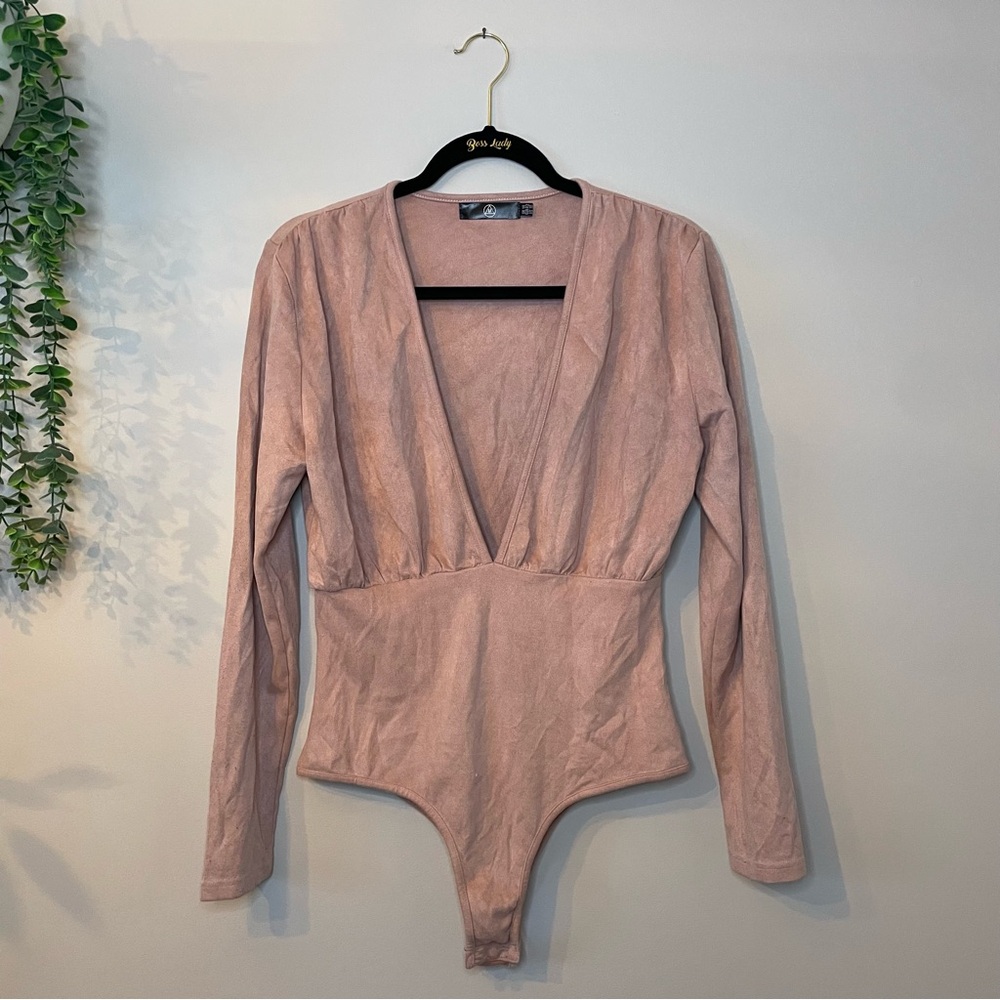 Missguided Dusty Pink Deep V Bodysuit